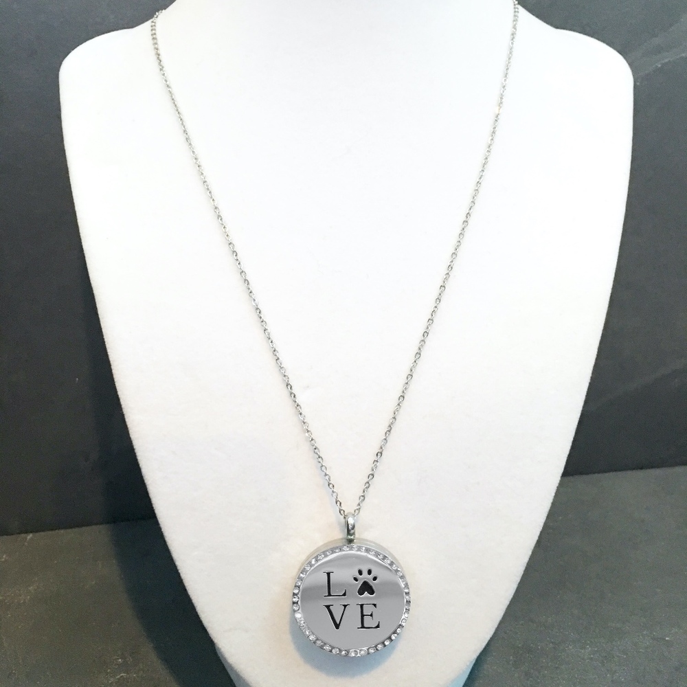 Love Paw Aromatherapy Pendant Silver Dog Necklace